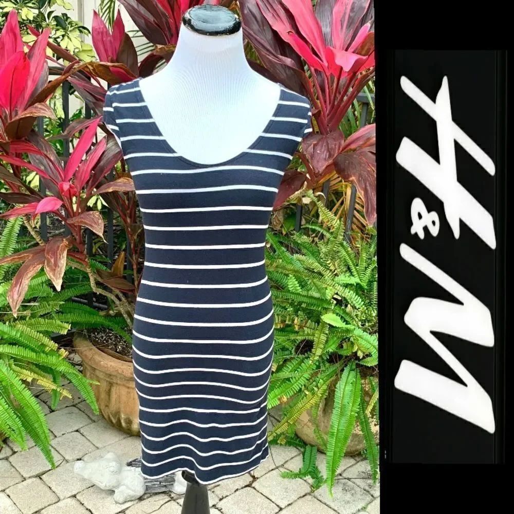 🍍3/$15🍍H&M Casual Fitted Mini Dress